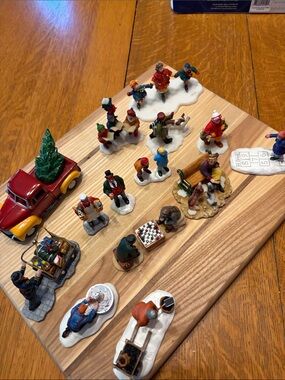 Christmas Village Characters Set 14 pcs